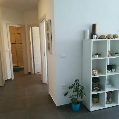Guest house Ellis -with Private Parking *